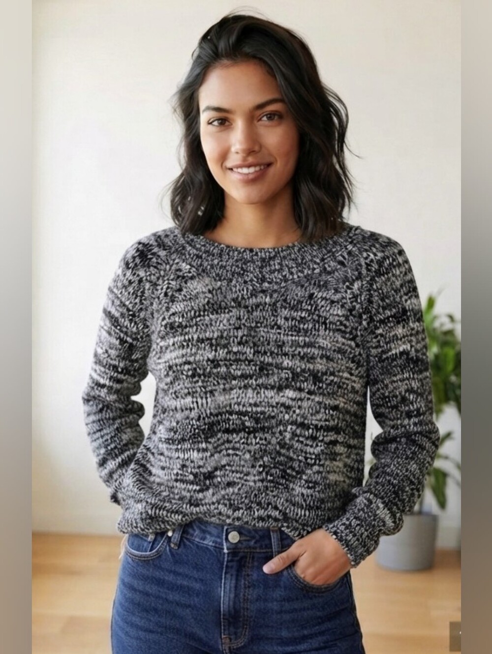 Aritzia TNA Black & White Marled Crewneck Sweater Size Small S